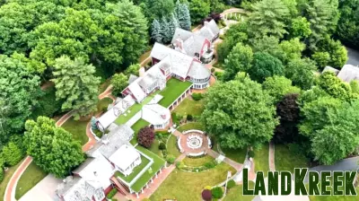 Yankee Candle founder’s estate sells for far below asking price, will become 'luxury getaway'